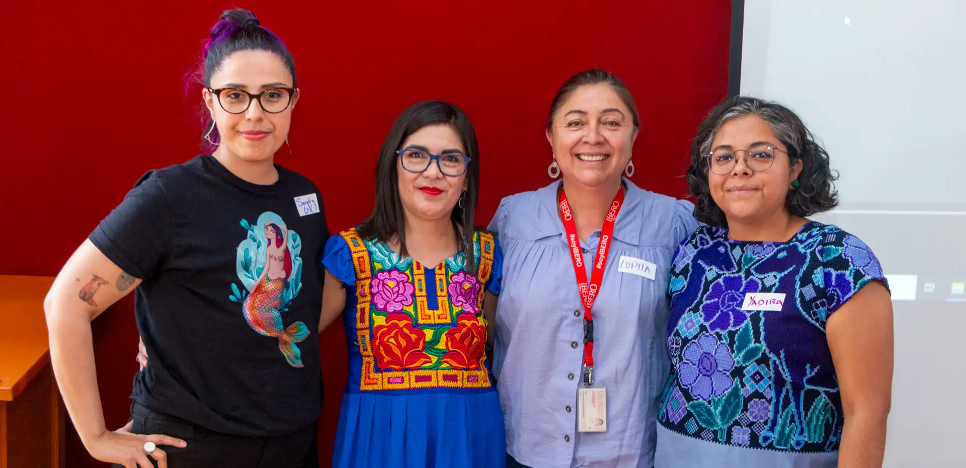 Presentadoras del libro Jódete cáncer