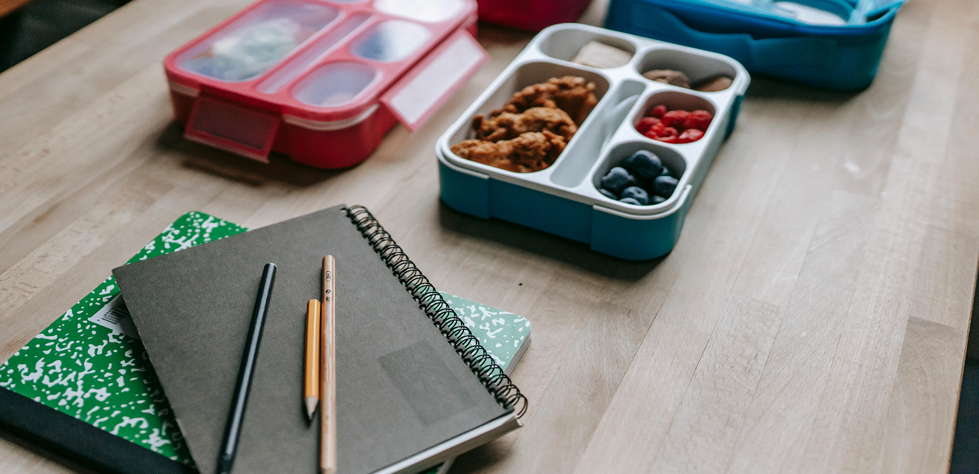 Comida y libretas