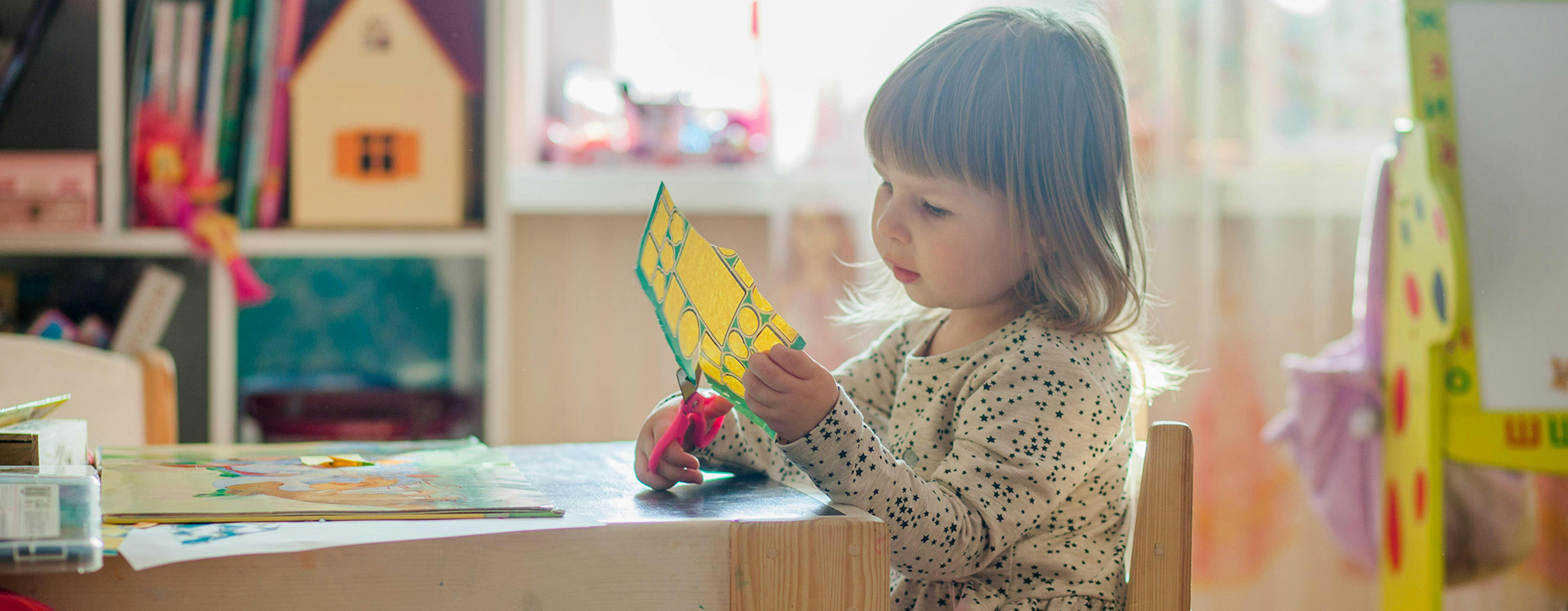 Niña en kinder