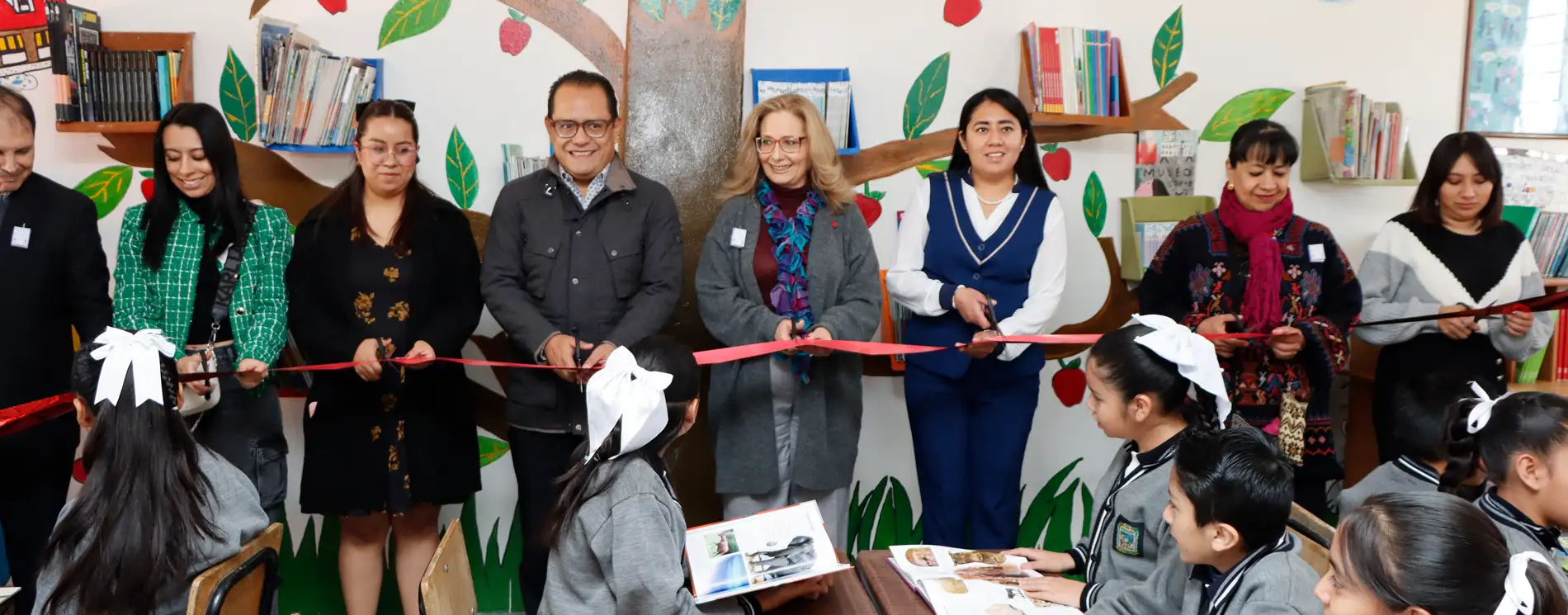 Inauguración biblioteca