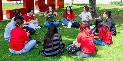 Alumnos reunidos