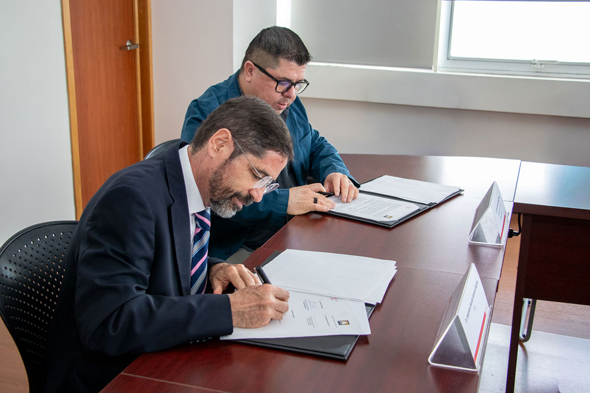 Firma convenio Aragón Concept Art